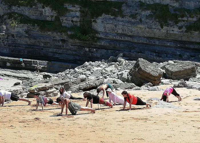 Wayve House Хостел *