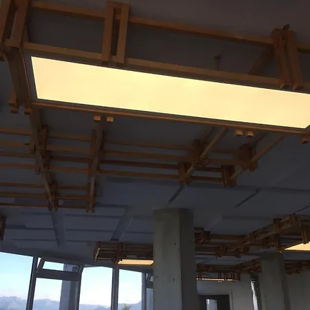 אכסניה Wayve House *