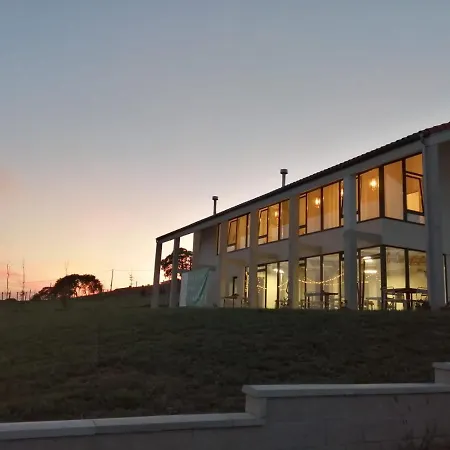 Wayve House Хостел *